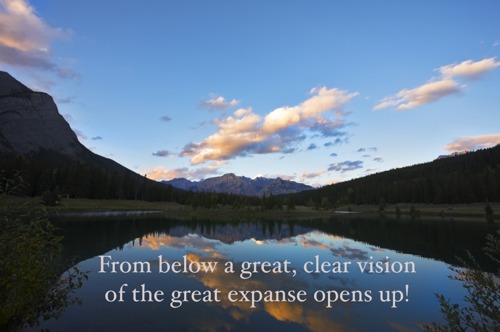 From below a great, clar vison of the great expanse opens up!